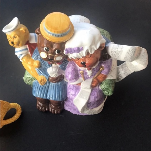 Department 56 Goldilocks & bears tea set - Picture 4 of 12